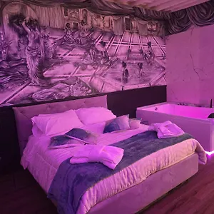 Mirror Jacuzzi Colosseo Monti Bed & Breakfast Roma